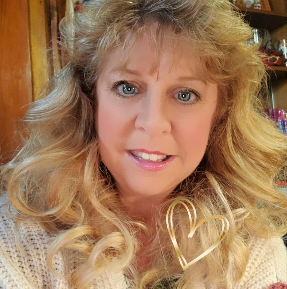 Meet your Posher, Lisa